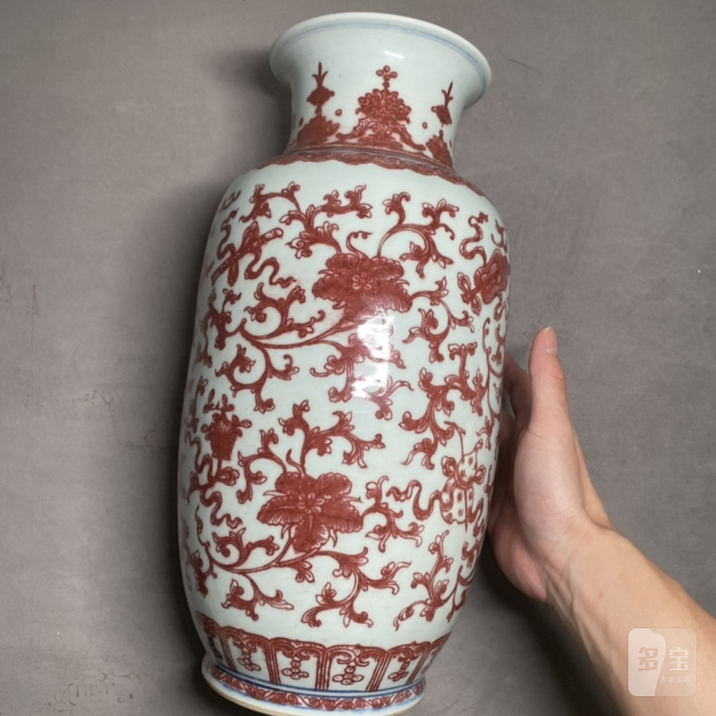 清乾隆 青花釉里红缠枝莲托暗八仙纹灯笼尊 - 图5